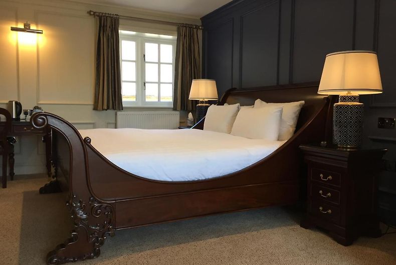 THE WREA HEAD HALL COUNTRY HOUSE HOTEL & RESTAURANT SCARBOROUGH